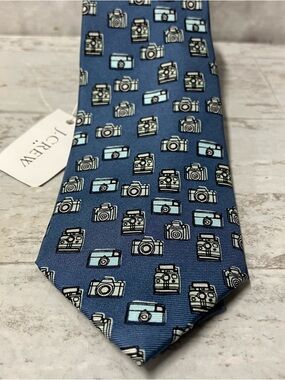 J. Crew 100% Silk Necktie Blue Camera Photography Design Classic Tie Design NEW